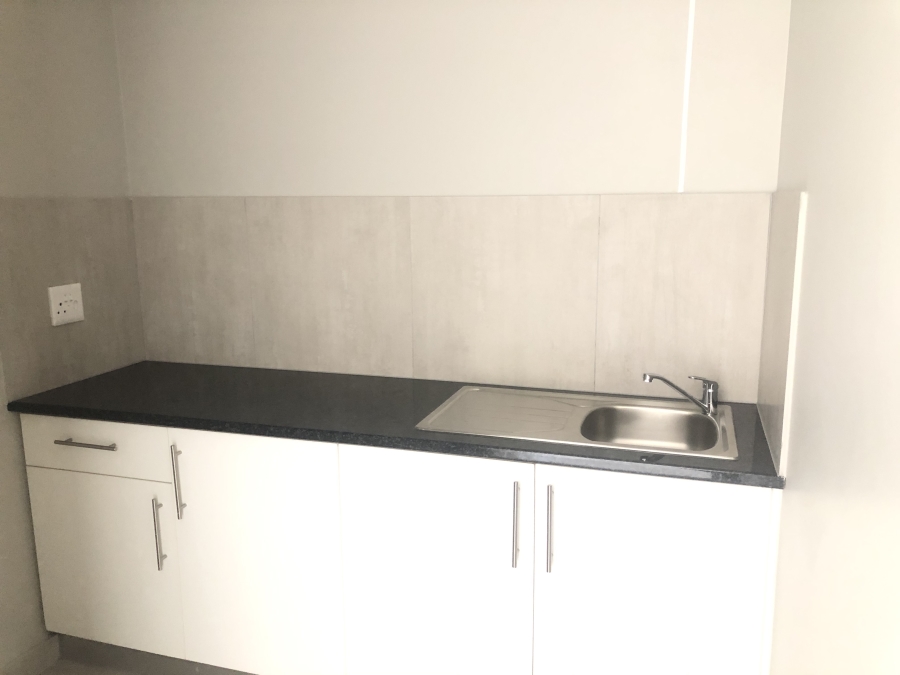 To Let Commercial Property for Rent in Firgrove Western Cape